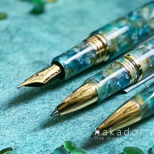Esterbrook ESTIE Sea Glass Füllfederhalter in Gold.