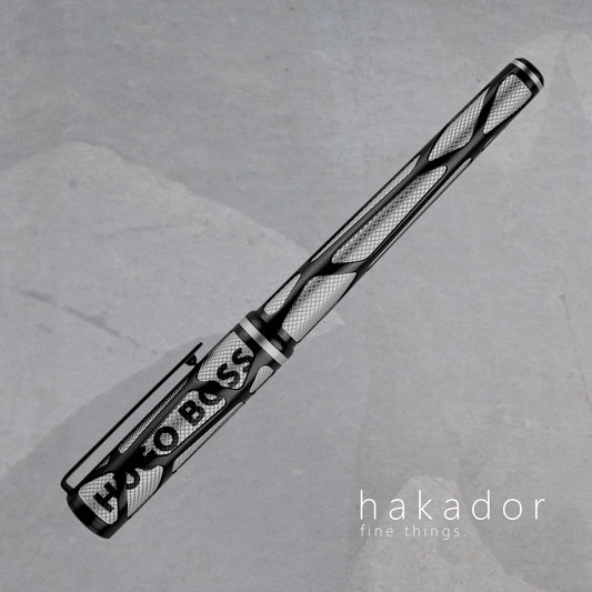 Der Hugo Boss Craft Füllfederhalter in Organic Design.
