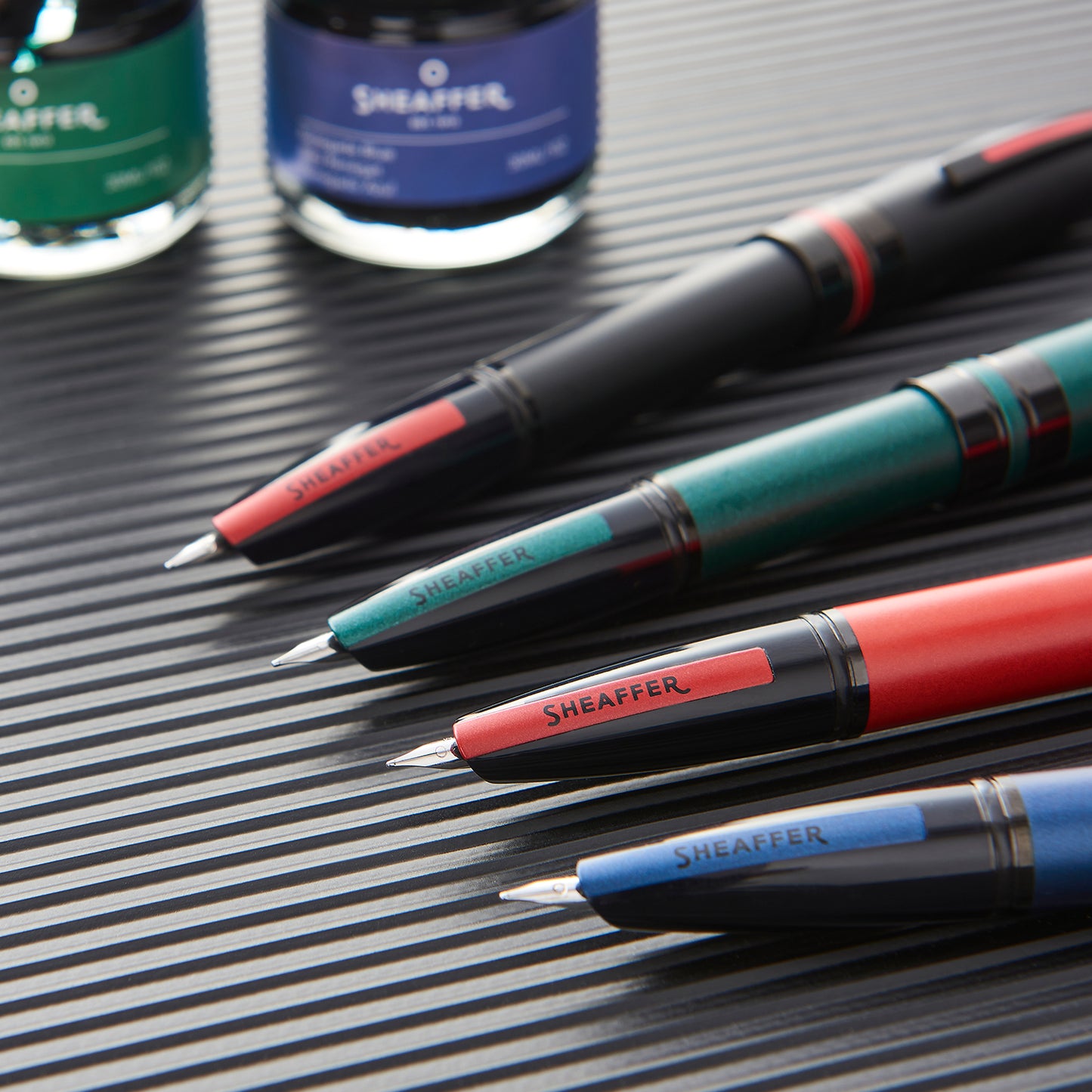 Sheaffer Tintenroller Icon mattblau mit schwarzen PVD-Beschlägen