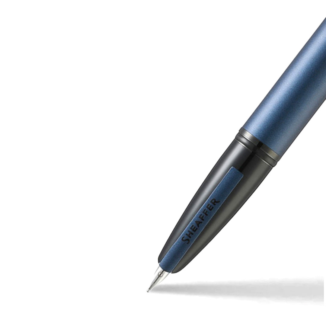 Sheaffer Füllfederhalter Icon mattblau mit schwarzen PVD-Beschlägen