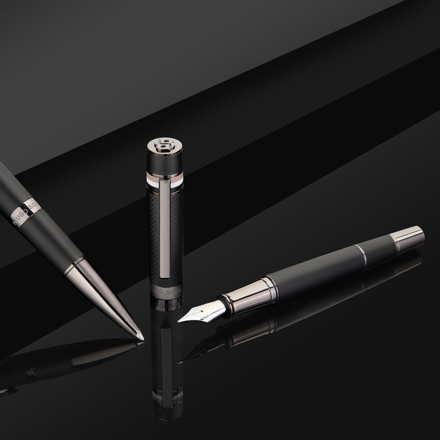 Hugo Boss Füllfederhalter Core Iconic Black