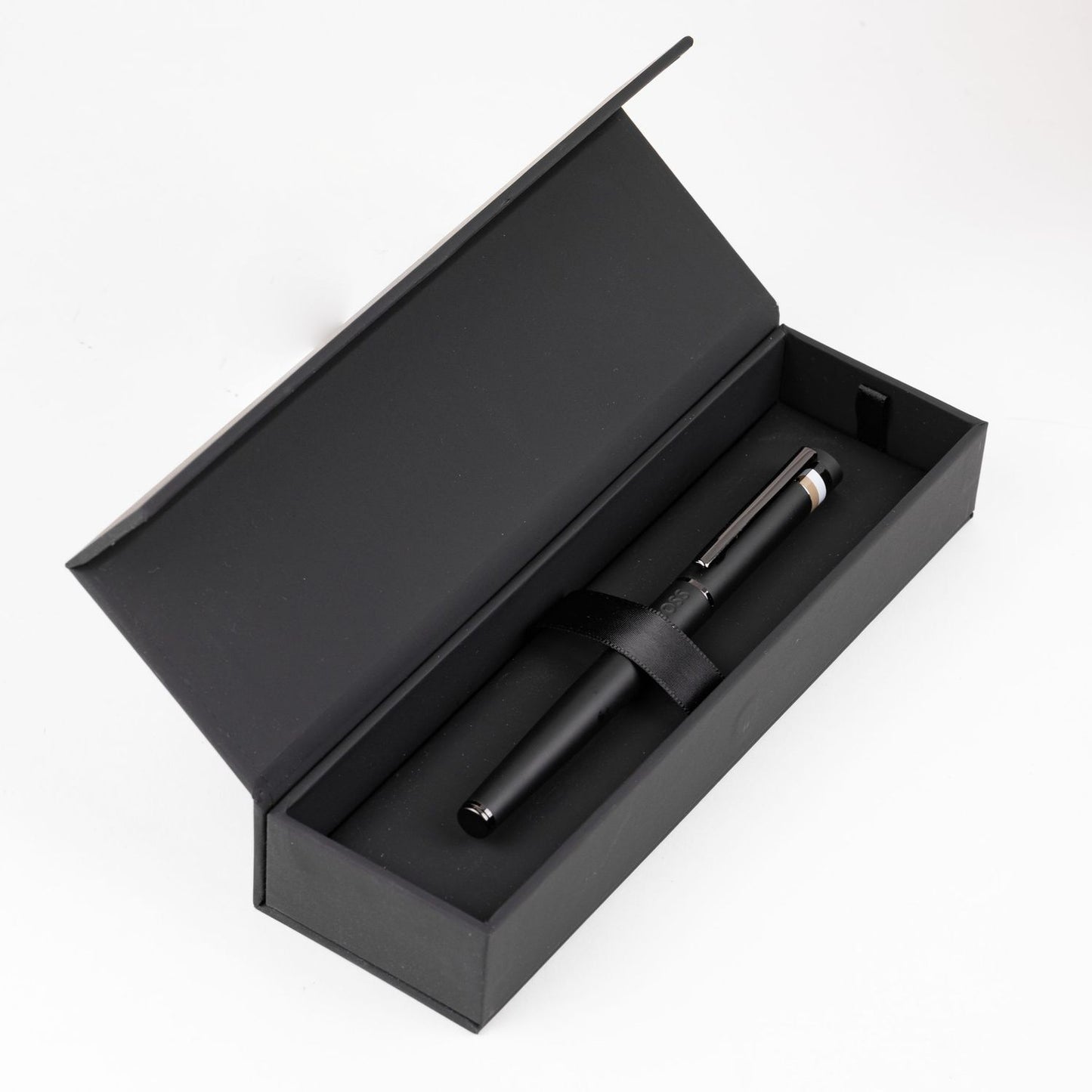 Hugo Boss Füllfederhalter Loop Black Iconic