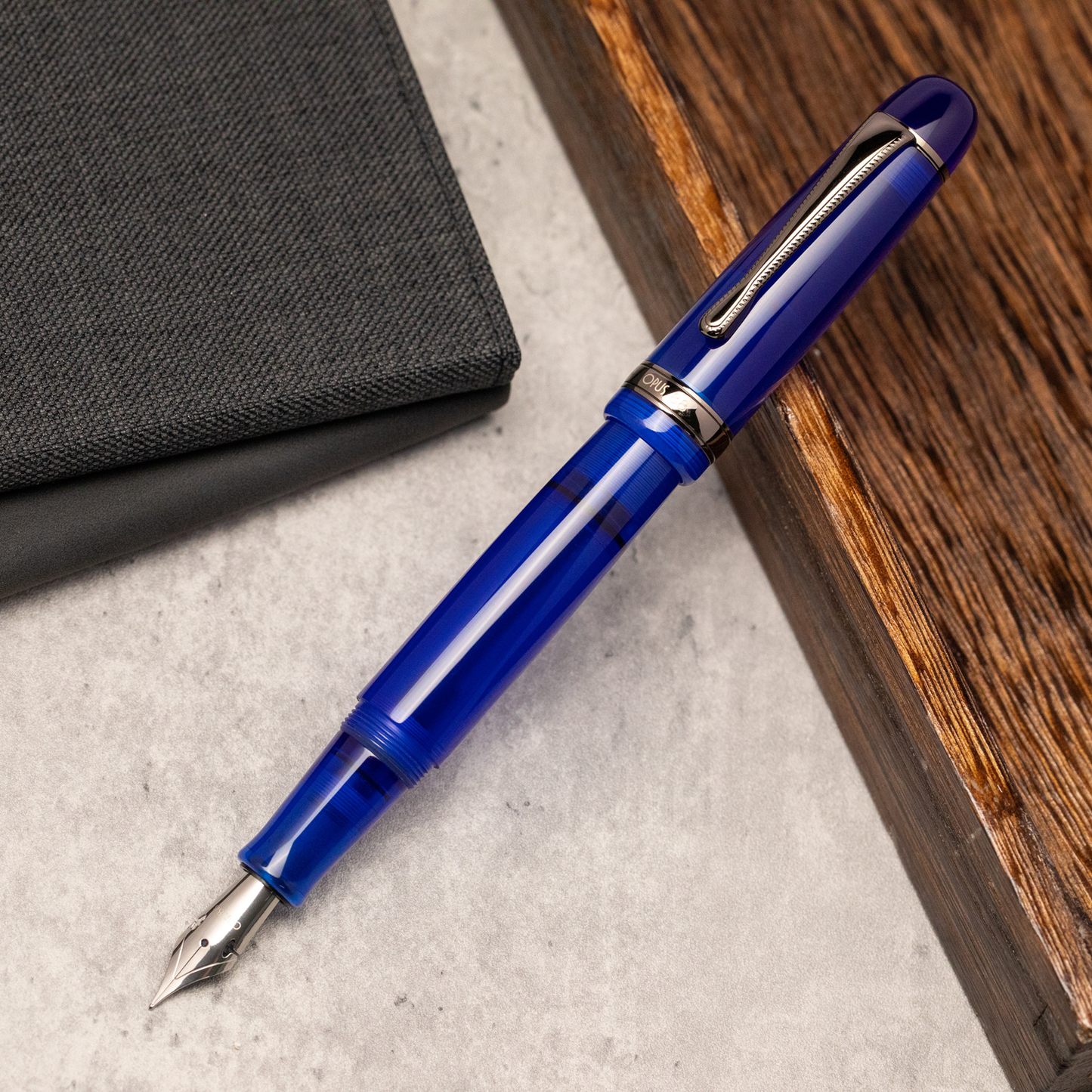 Opus 88 Füllfederhalter Transparent Blue JAZZ