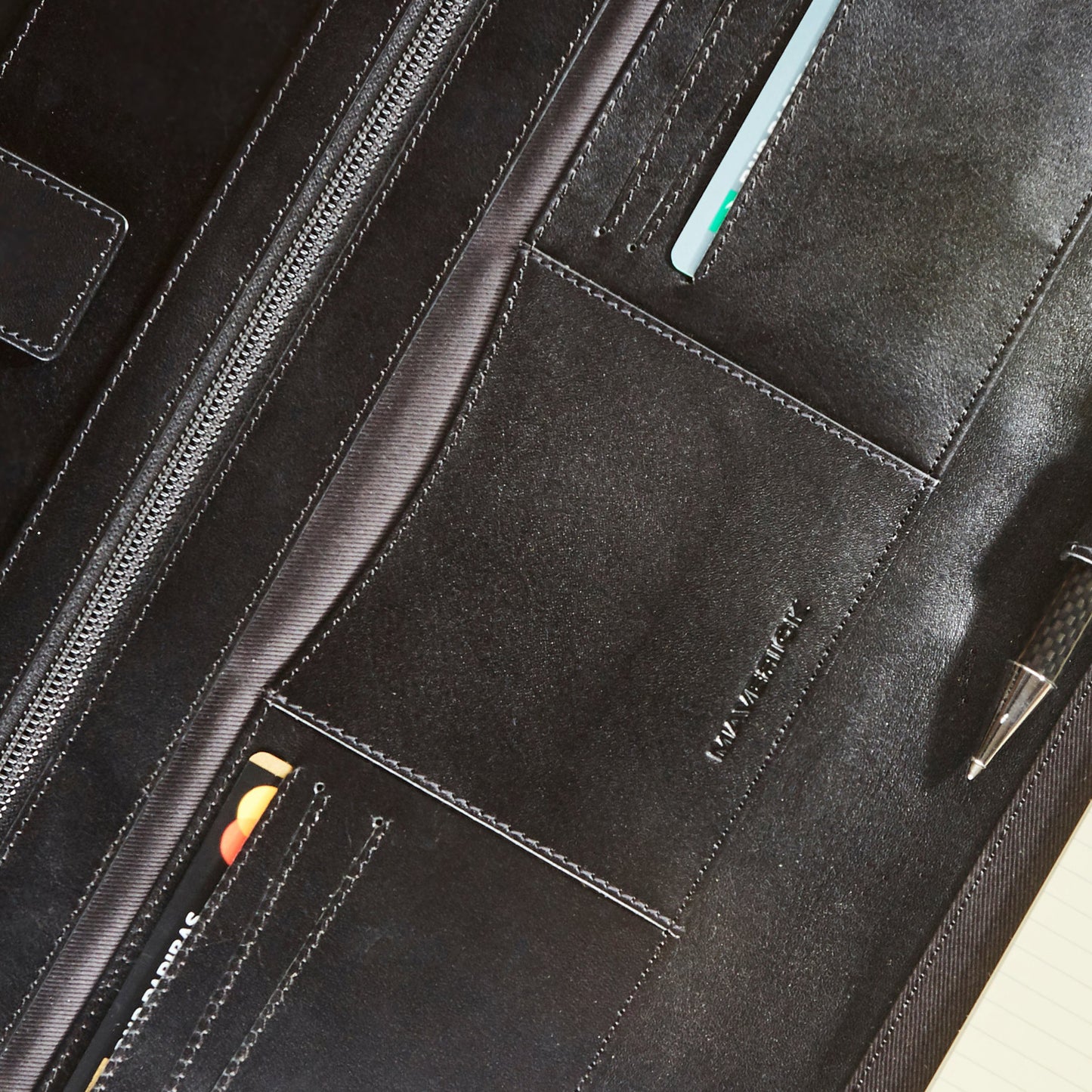Maverick Konferenzmappe All Black in Größe A4