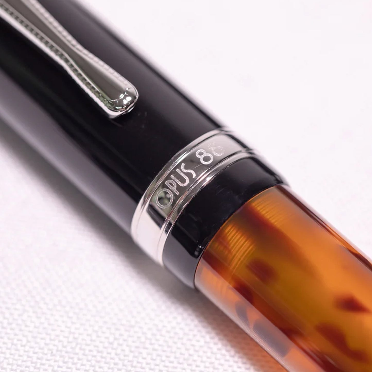 Wunderschöner Füller Opus 88 Jazz Amber.