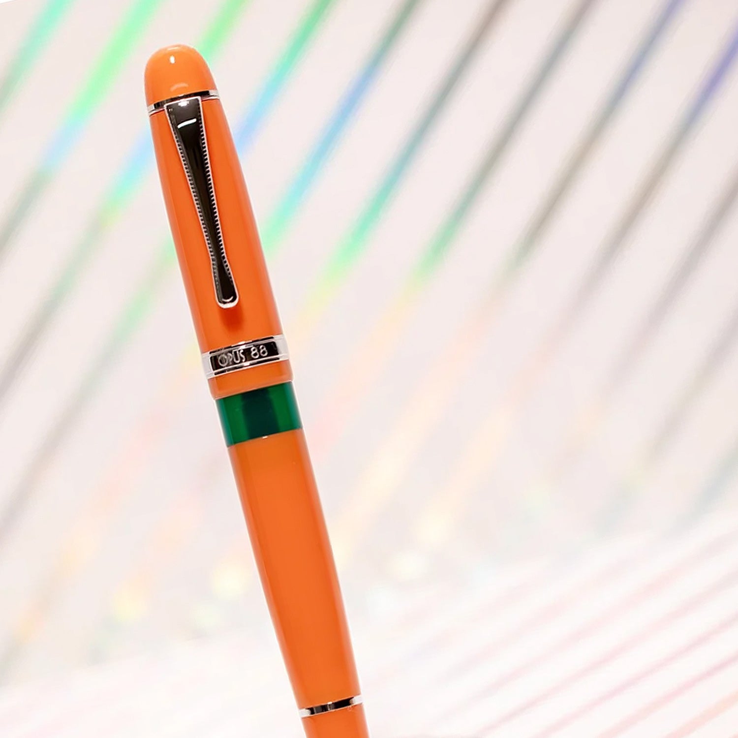 Edler Opus Füllfederhalter in Orange