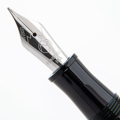 Monteverde Füllfederhalter ALDO DOMANI Red