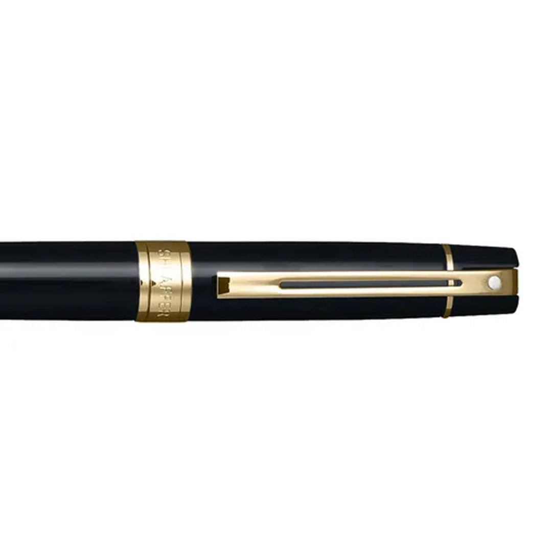 Sheaffer Kugelschreiber 300 schwarzer Schaft mit goldfarbenen Beschlägen