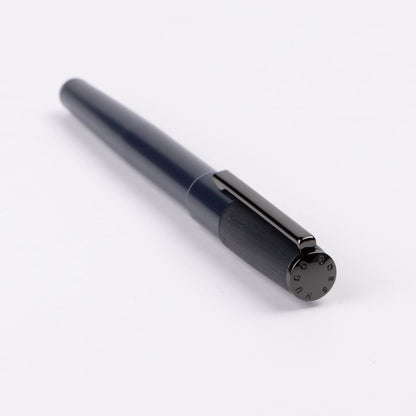 Hugo Boss Füllfederhalter Gear Minimal All Navy