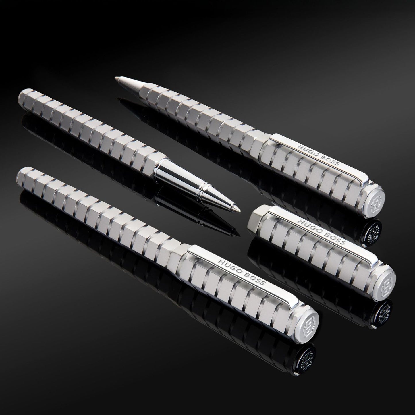 Hugo Boss Füllfederhalter Nexus Chrome ( Limited Edition)