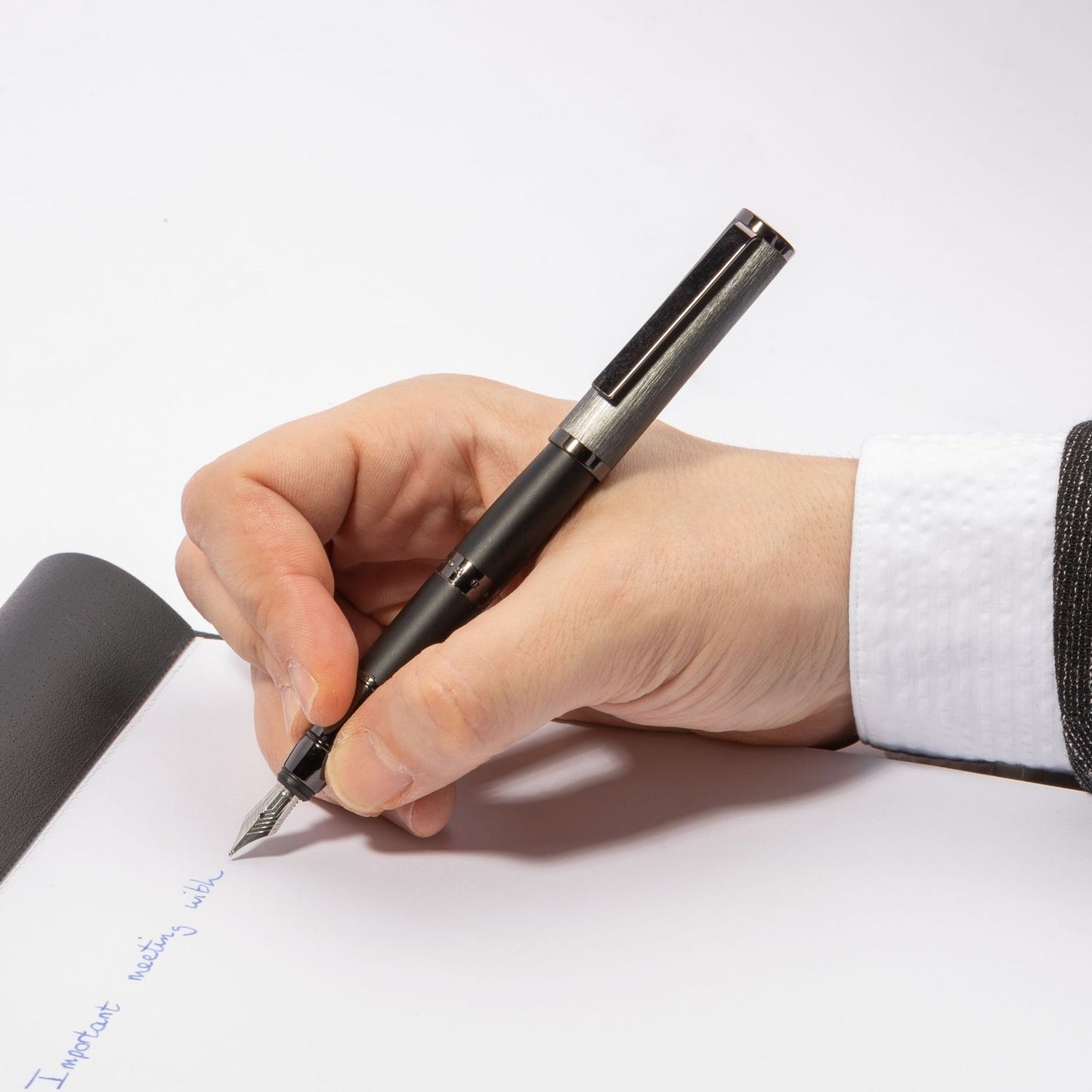 Hugo Boss Füllfederhalter Formation Gleam