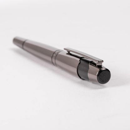 Hugo Boss Füllfederhalter Chevron Gun