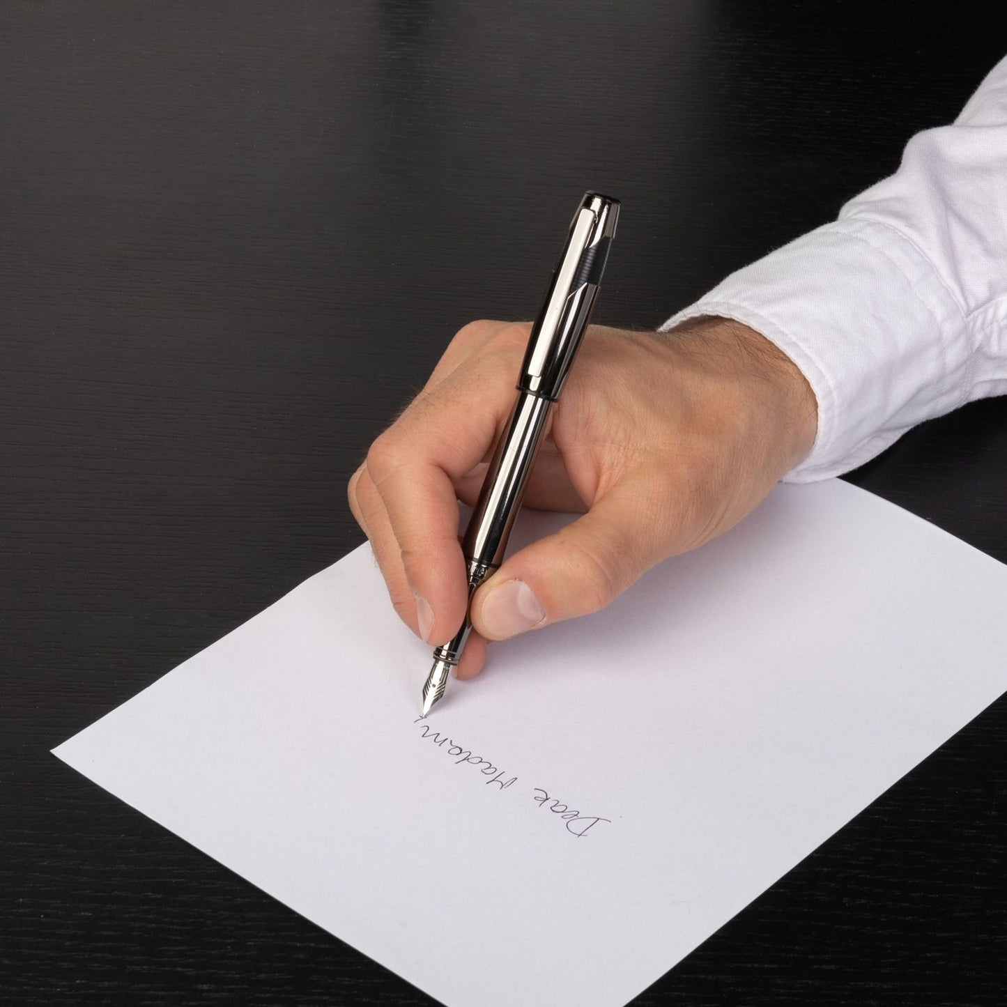 Hugo Boss Füllfederhalter Chevron Gun