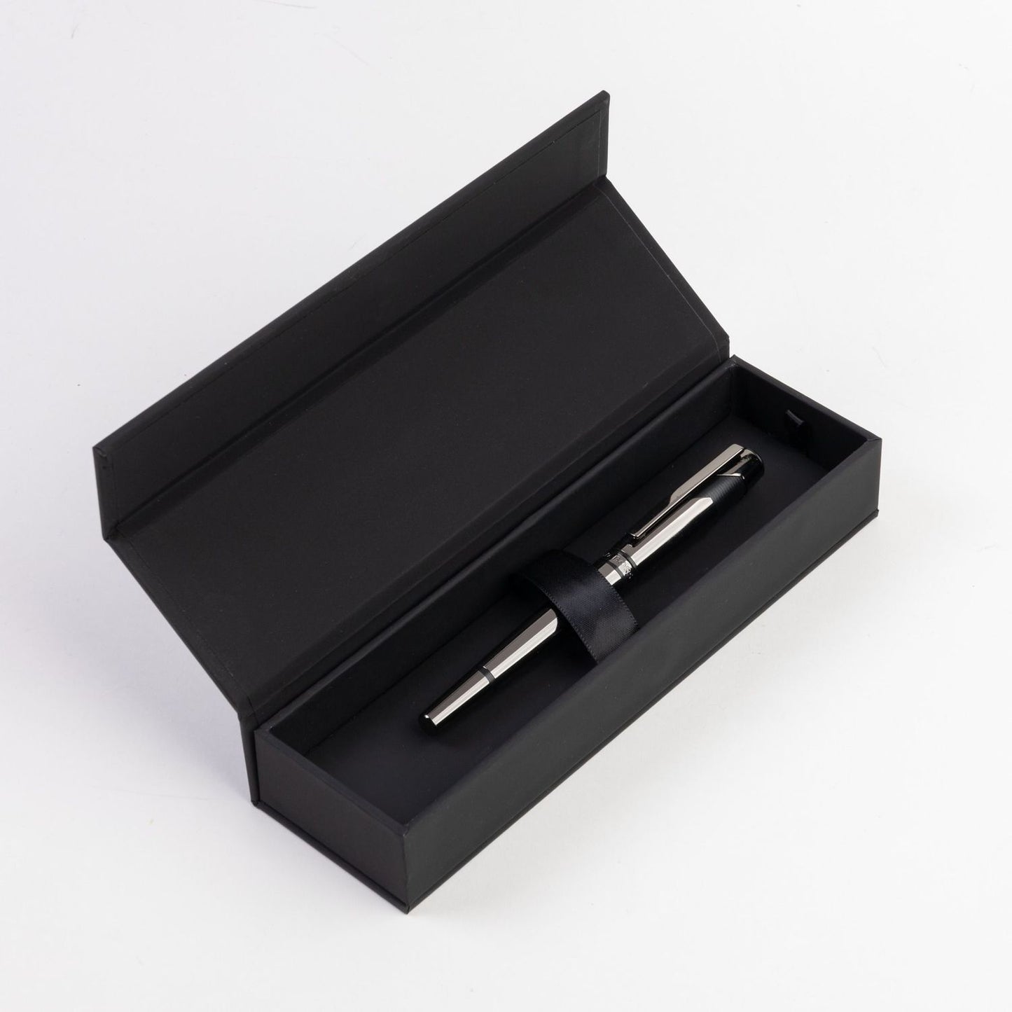 Hugo Boss Tintenroller Chevron Gun