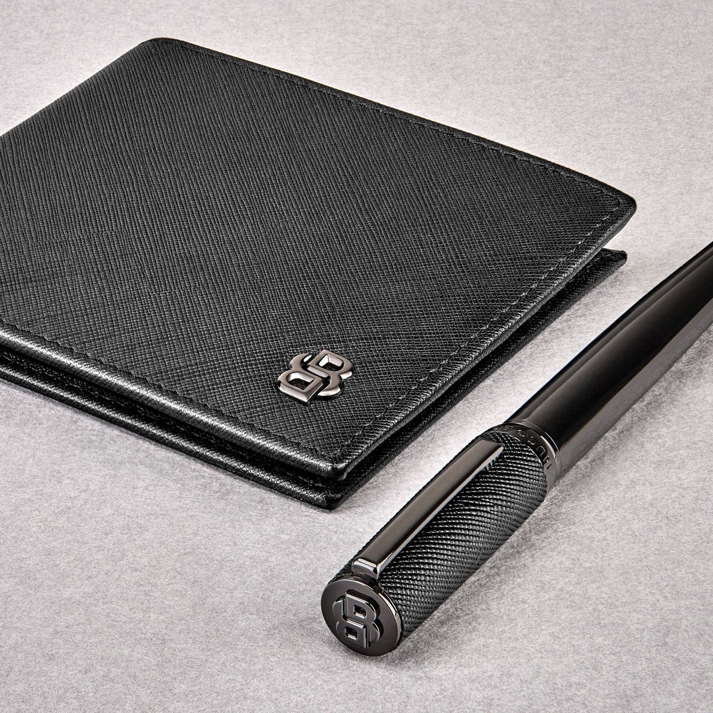 Hugo Boss Füllfederhalter Double B Saffiano Black