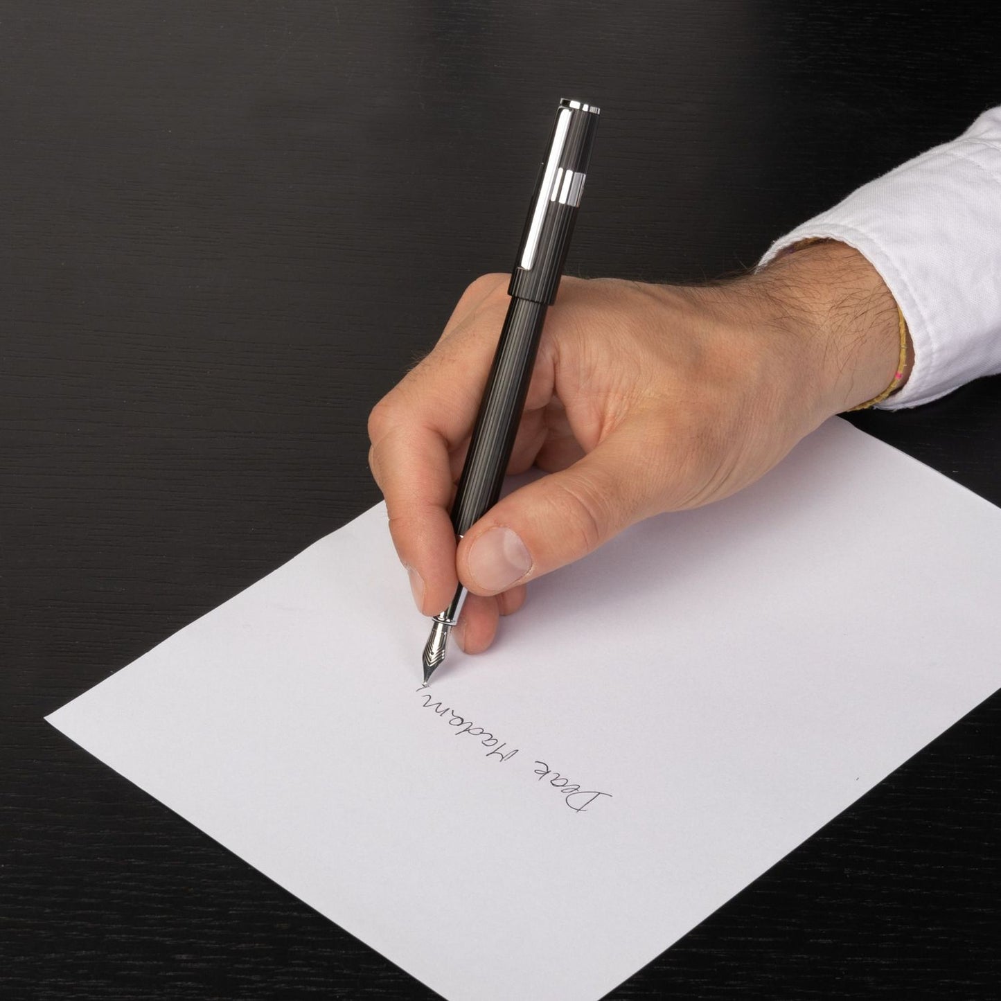 Hugo Boss Füllfederhalter Gear Pinstripe Black / Chrome