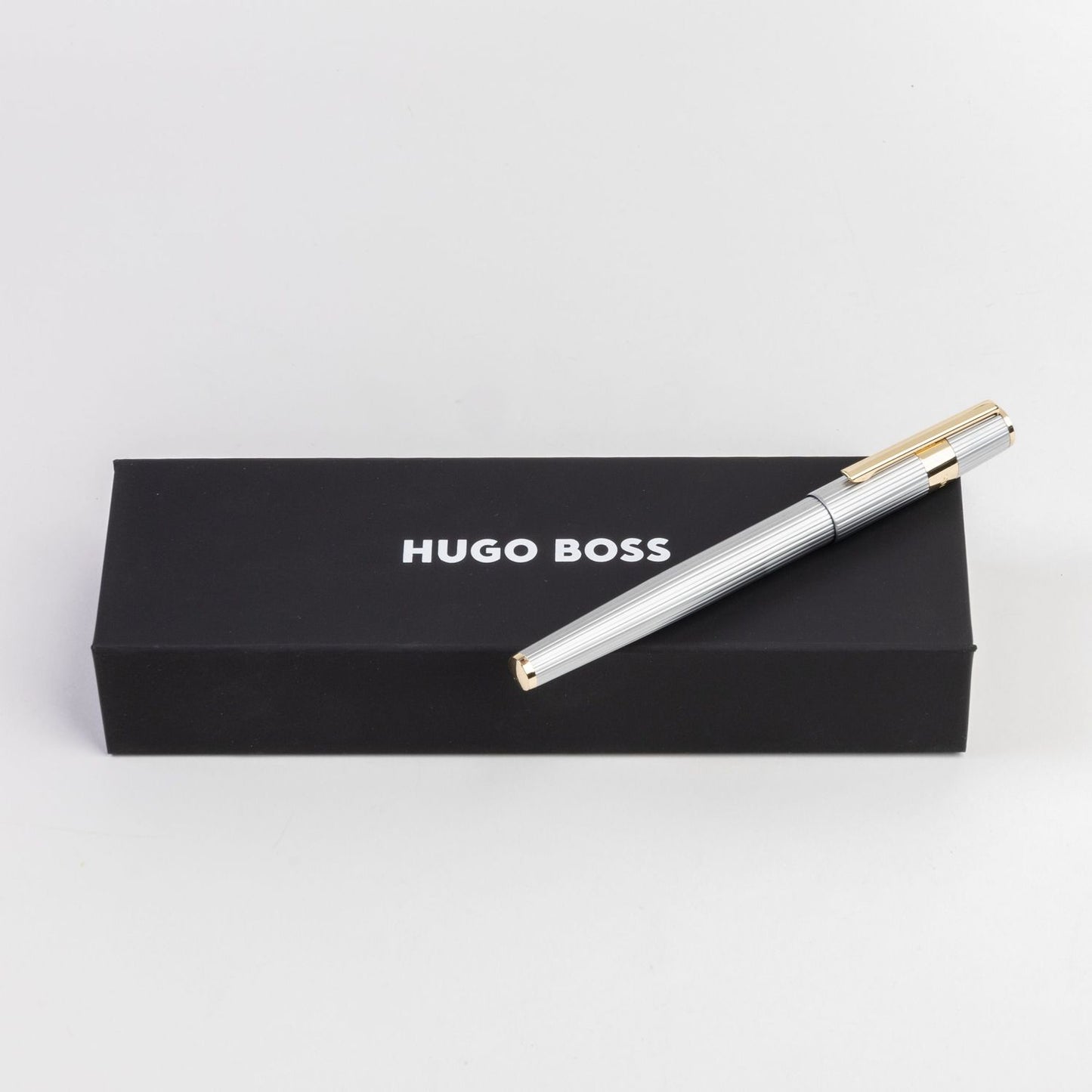 Hugo Boss Füllfederhalter Gear Pinstripe Silver / Gold