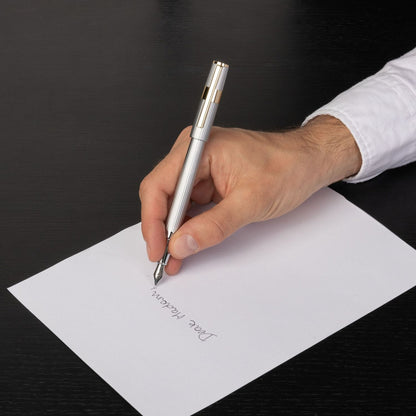 Hugo Boss Füllfederhalter Gear Pinstripe Silver / Gold