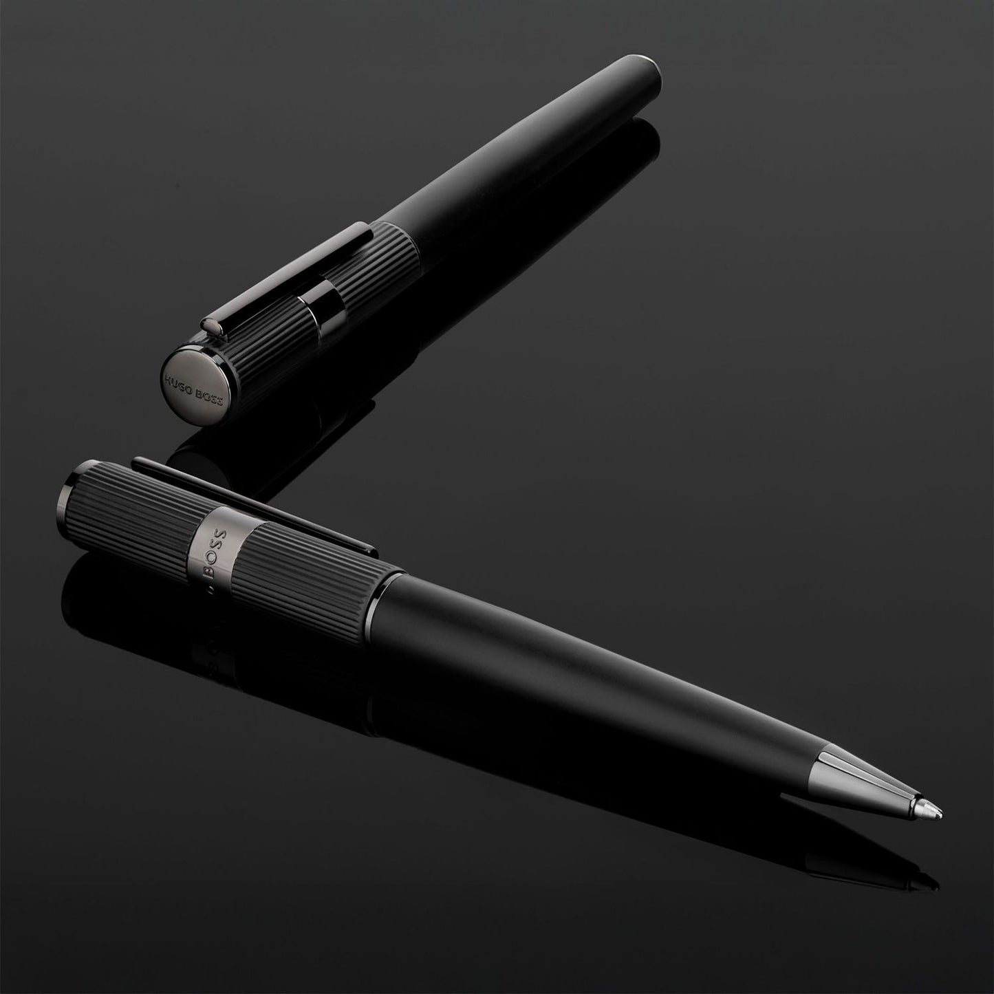 Hugo Boss Füllfederhalter Formation Line Black