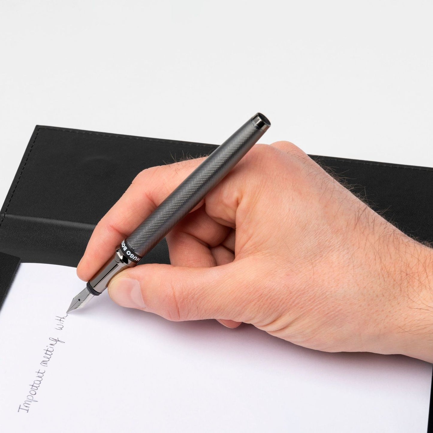 Hugo Boss Füllfederhalter Stream Gun