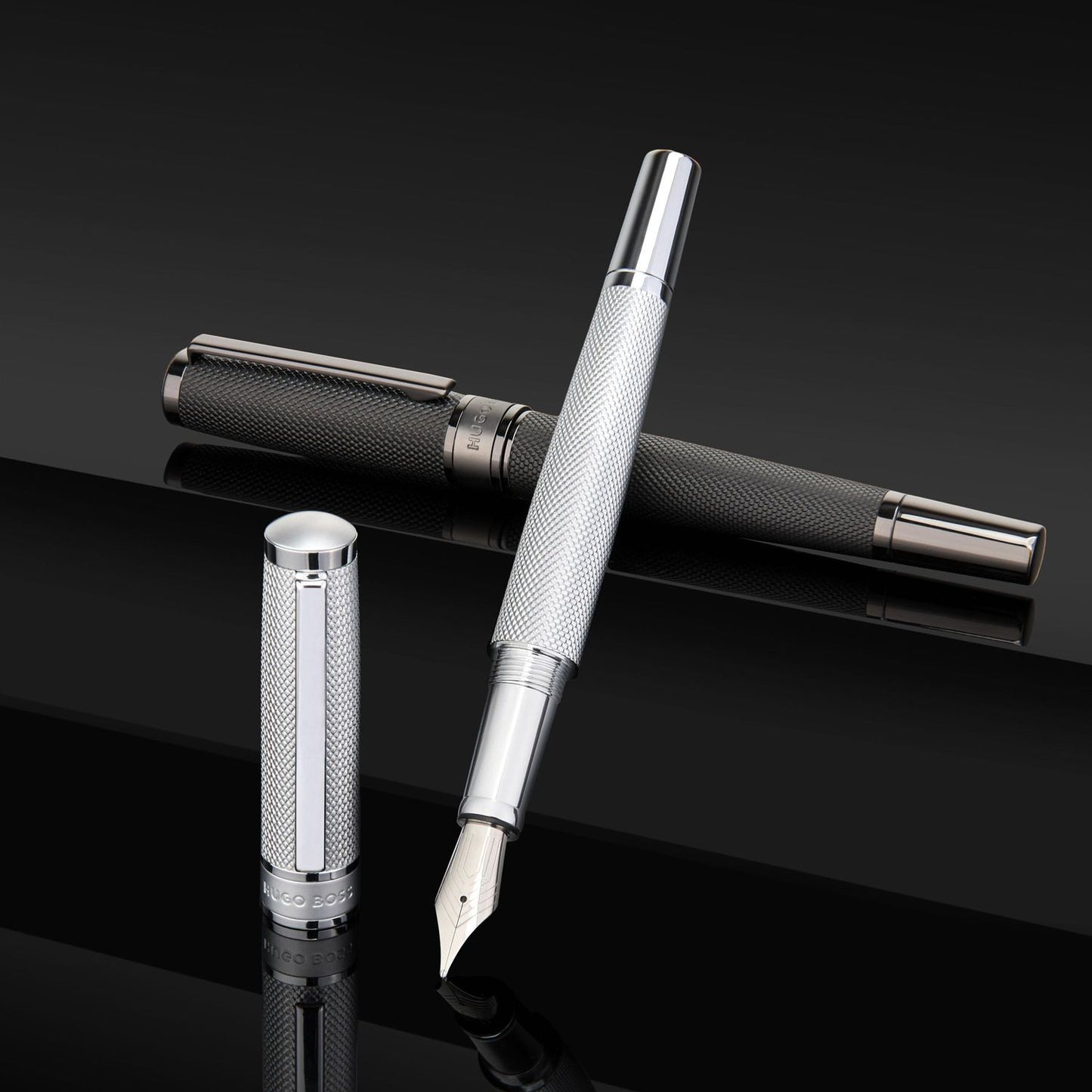 Hugo Boss Füllfederhalter Totem Chrome