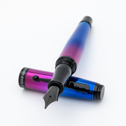 Monteverde Füllfederhalter INVINCIA Nebula