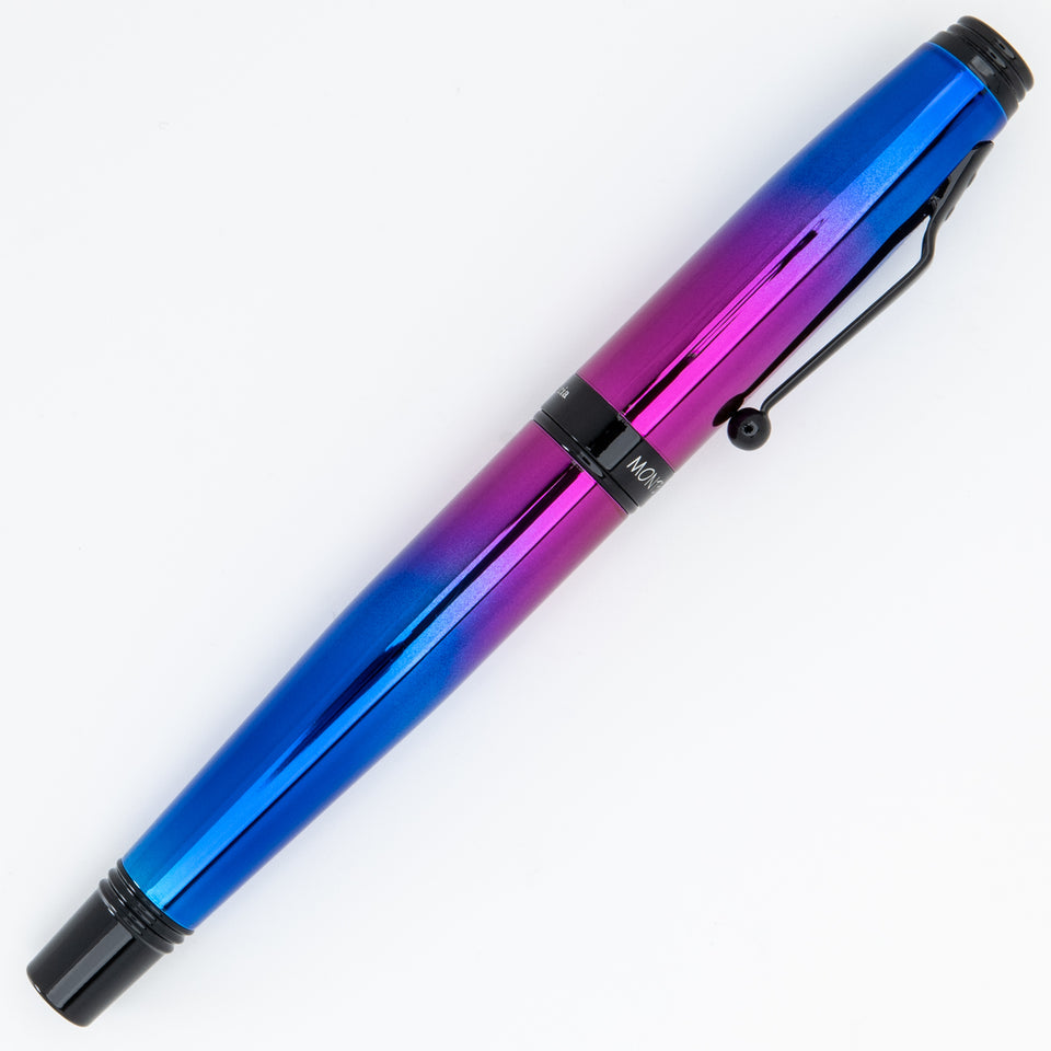 Monteverde Füllfederhalter INVINCIA Nebula