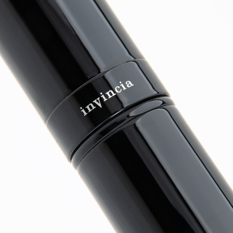 Monteverde Füllfederhalter INVINCIA Stealth Black
