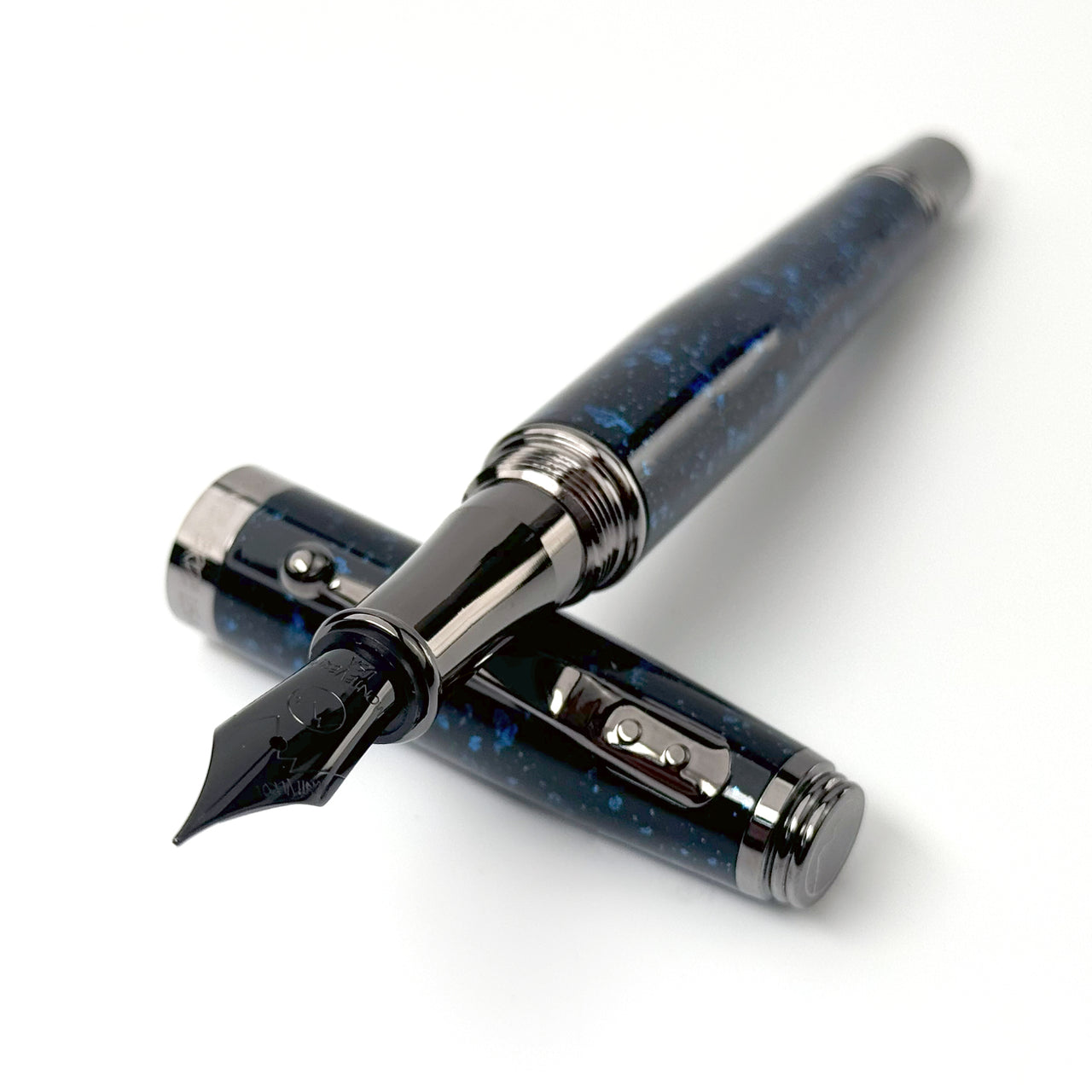 Monteverde Füllfederhalter INVINCIA Vega Starlight Blue