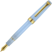 Lade das Bild in den Galerie-Viewer, Sailor Füllfederhalter PROFESSIONAL GEAR SLIM Grateful Crane Light Blue Lamé
