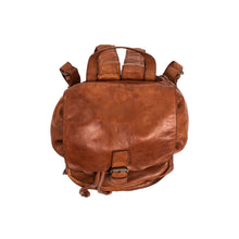 Lade das Bild in den Galerie-Viewer, The Chesterfield Brand Rucksack JACE Cognac | Echtes Leder
