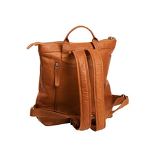 Lade das Bild in den Galerie-Viewer, The Chesterfield Brand Rucksack KOLKATA Cognac | Echtes Leder
