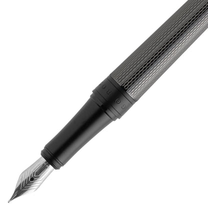 Hugo Boss Füllfederhalter ESSENTIAL Glare Black