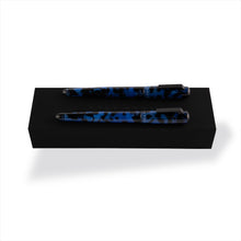 Lade das Bild in den Galerie-Viewer, Hugo Boss Stifte-Set PURE Acrylic Blue | Tintenroller und Füllfederhalter
