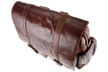 Lade das Bild in den Galerie-Viewer, Alpenleder Messenger Bag AOSTA Brandy | Echtes Büffel-Leder
