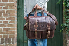 Lade das Bild in den Galerie-Viewer, Alpenleder Messenger Bag AOSTA Brandy | Echtes Büffel-Leder
