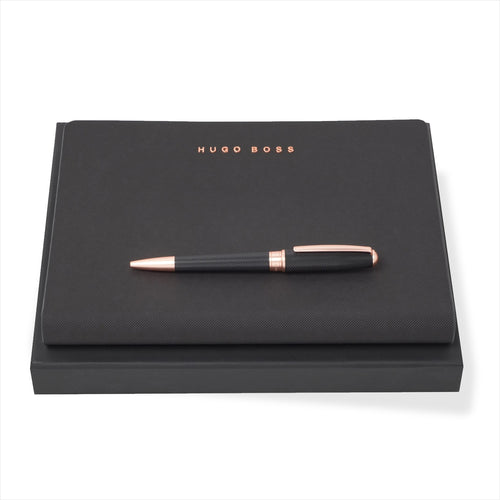 Das Hugo Boss Essential Rose Gold Schreibset ist das ideale Geschenk für besondere Anlässe.