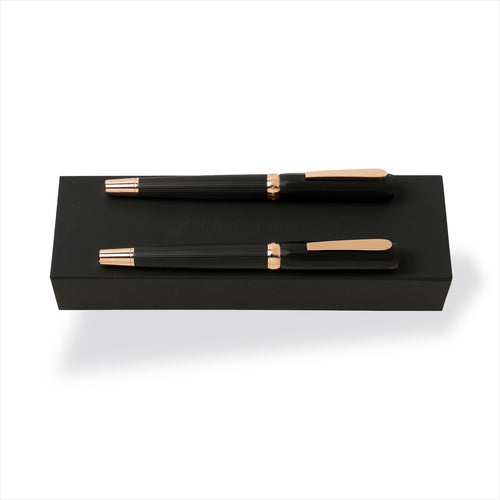 Hugo Boss liefert mit dem Grace Rosegold ein hochwertiges Schreibset - Gibt es auch bei uns im Shop.