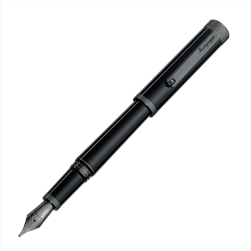 Montegrappa Füllfederhalter ZERO Ultra als edles Schreibgerät.